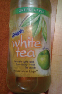 Snapple's Green Apple White Tea tastes a bit too sweet, very little white tea flavour and a very synthetic green apple flavour.